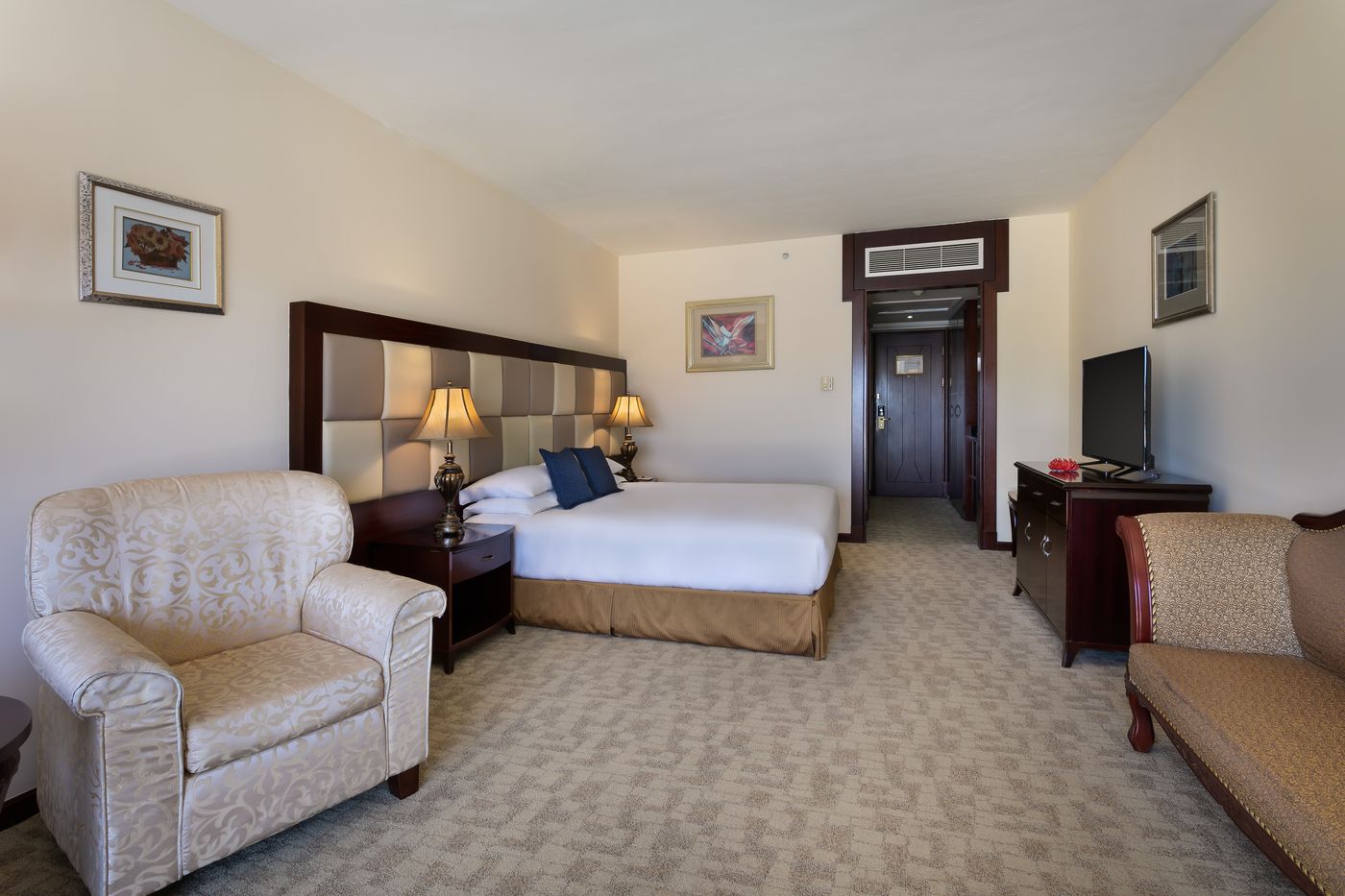 Excelsior-Grand-Hotel-Room-35