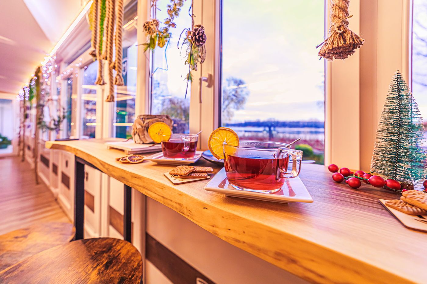 Martoni-Resort-Lobby-11