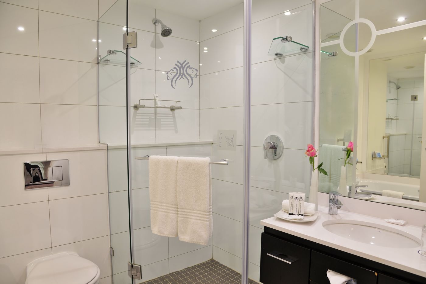 The-Commodore-Room-48