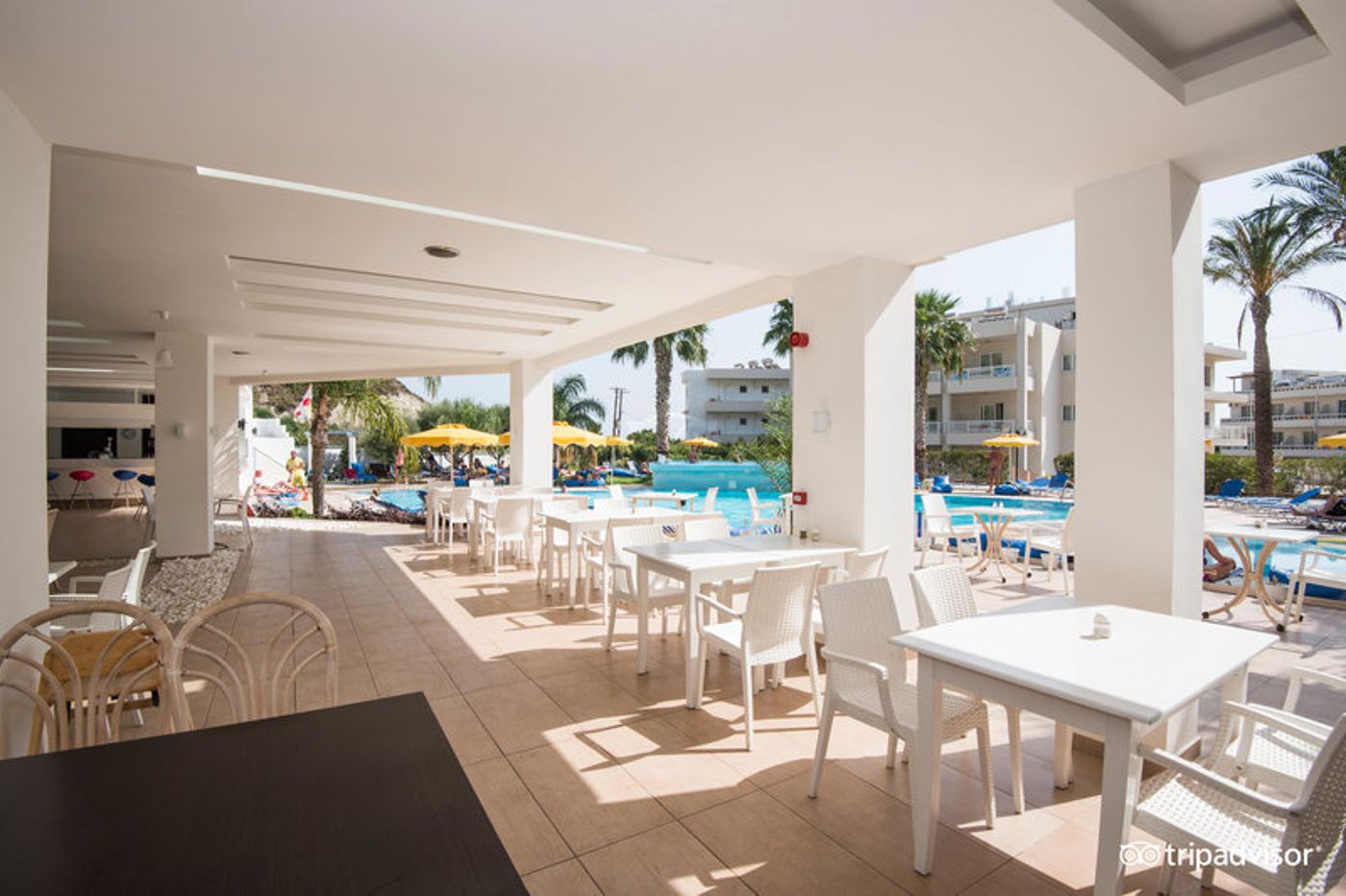 Olympia-Sun-Restaurant-30