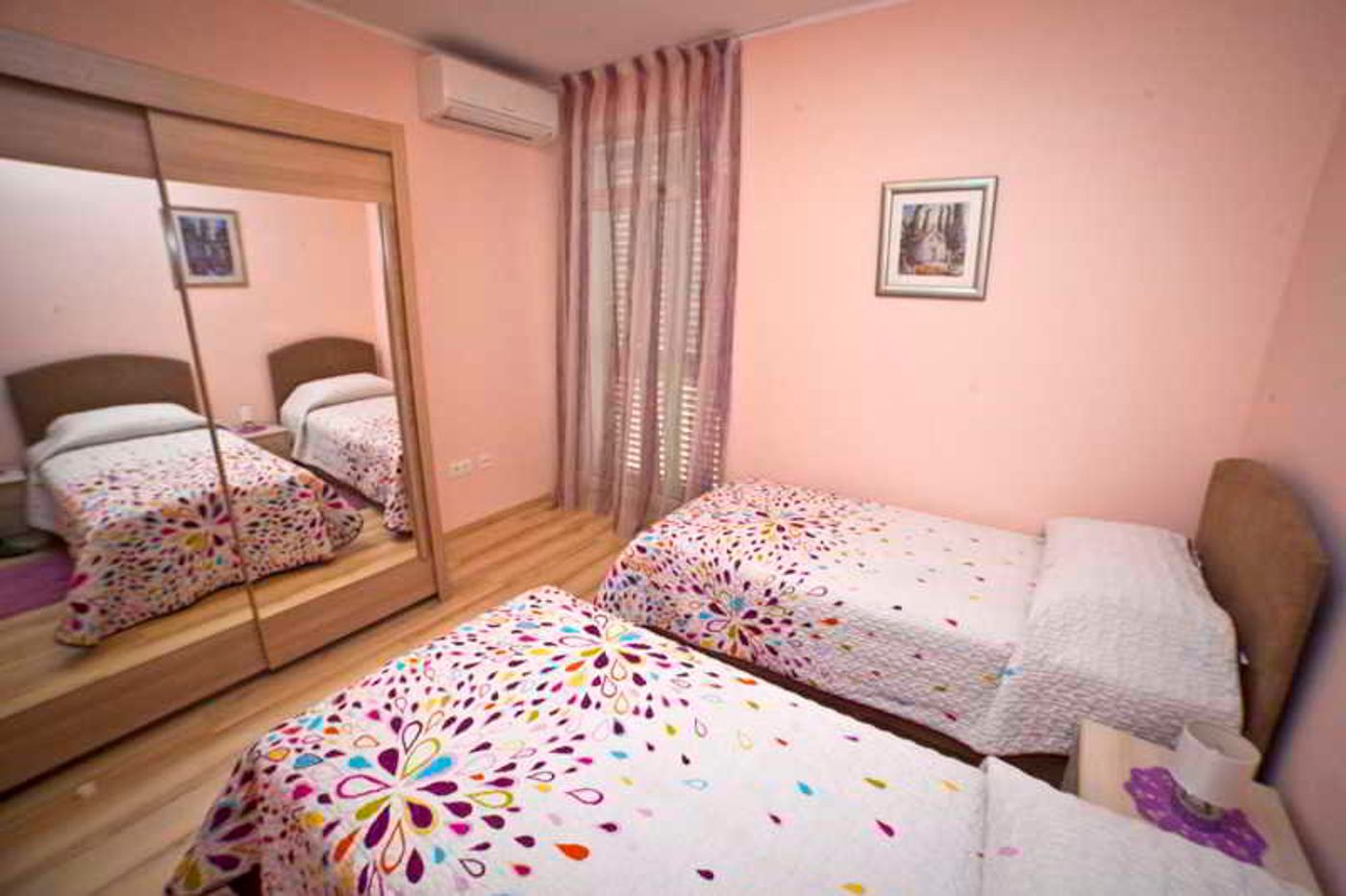 Split-Apartments---Peric-Room-17