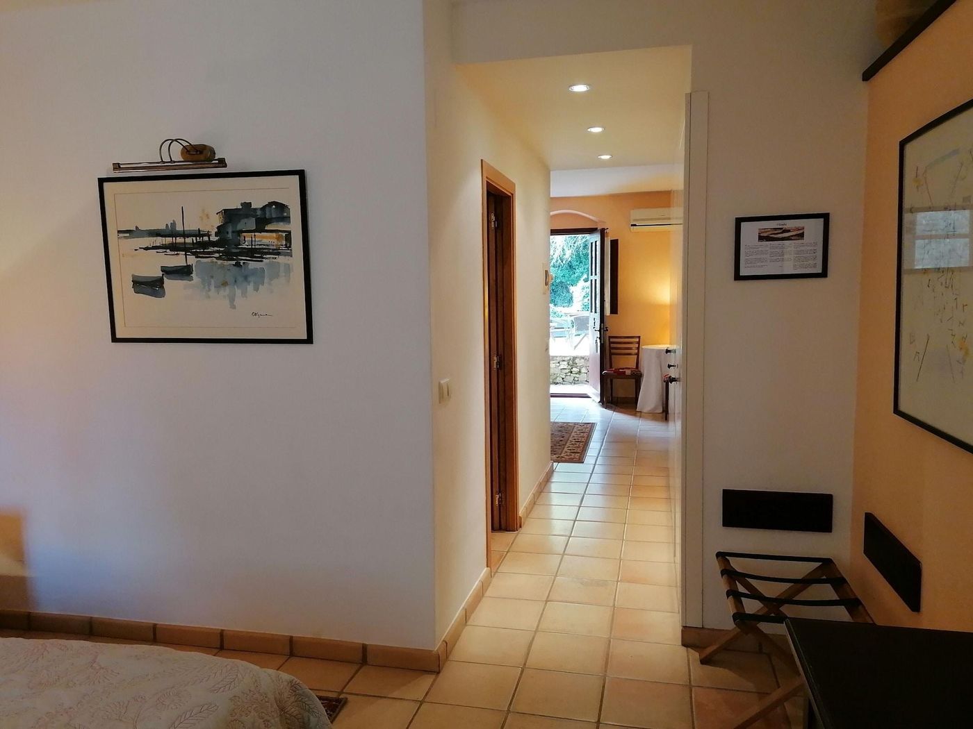 La-Sala-De-Camos-Room-35