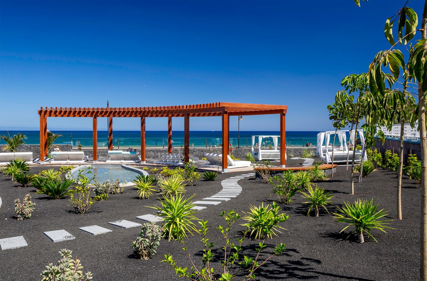 Hotel Lava Beach
