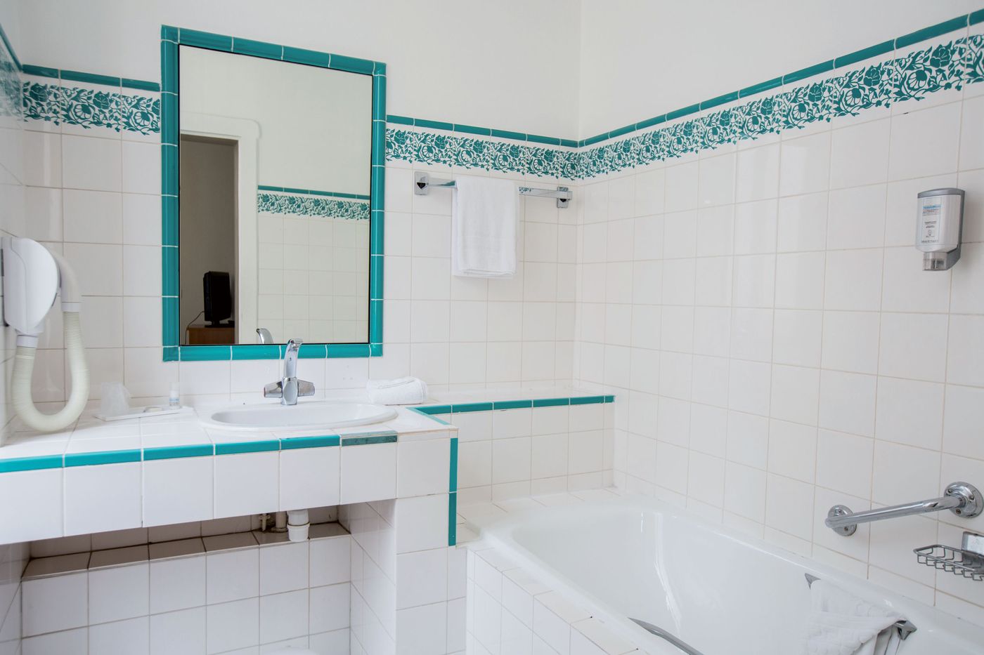 Hotel-Provinces-Opera-Vacances-Bleues-Room-22