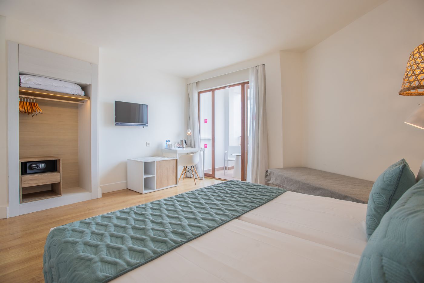 Leonardo-Royal-Hotel-Ibiza-Santa-Eulalia-Room-21
