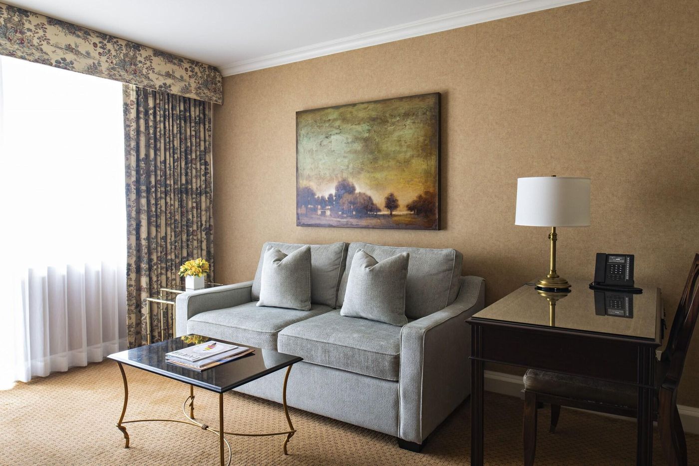 Wedgewood-Hotel---Spa-Room-30