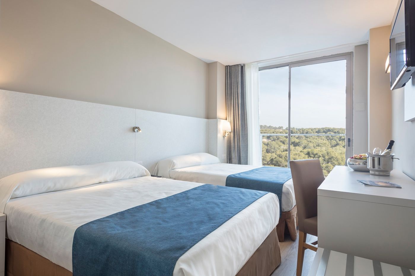 Best-Mediterraneo-Room-9