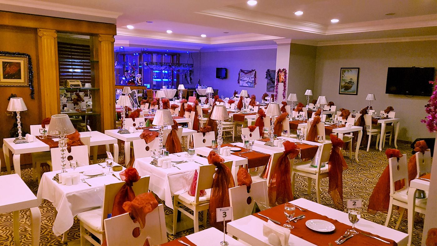 The-Green-Park-Hotel-Merter-Bar-34