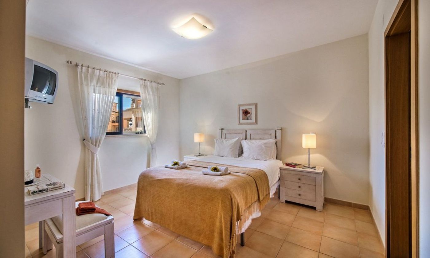 Estrela-da-Luz-Room-10