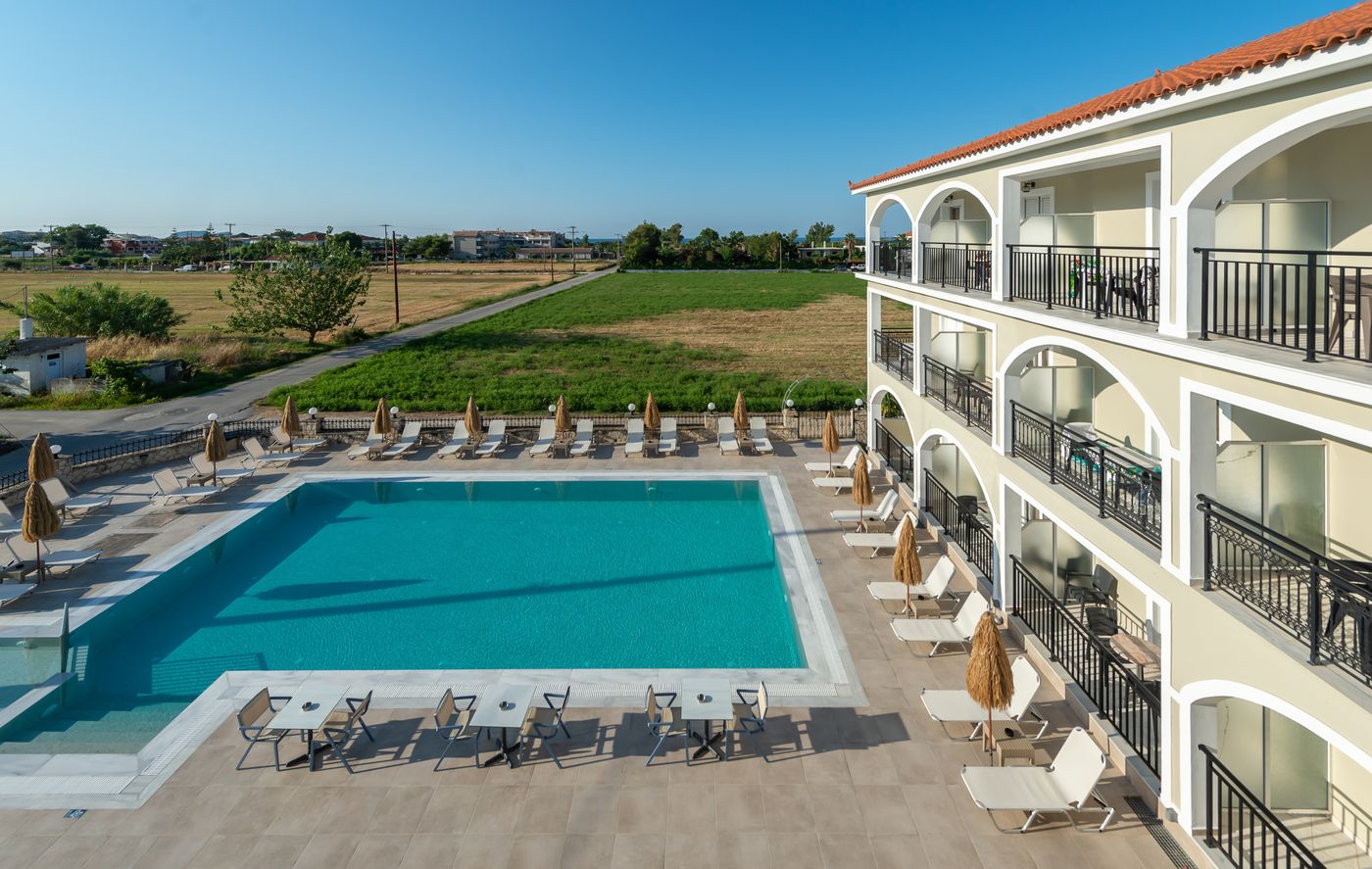 Athina-Apartments-Pool-4