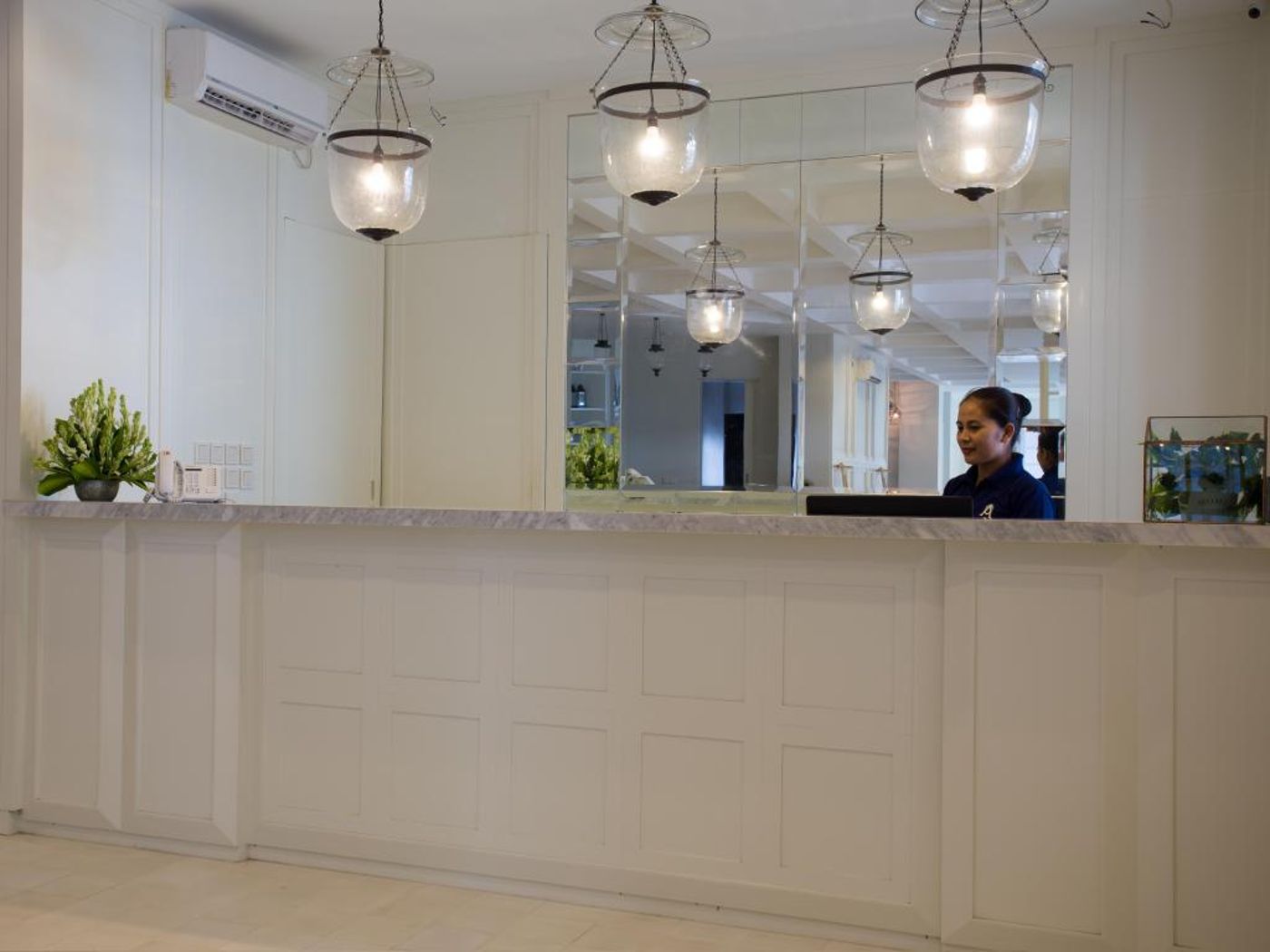 Amalfi Hotel Seminyak-Indonesia-Bali-Lobby-4