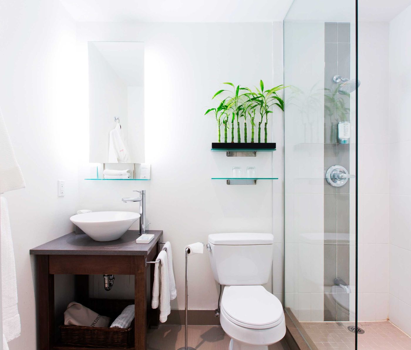 Executive Hotel Cosmopolitan Toronto-Canada-Toronto-Room-4