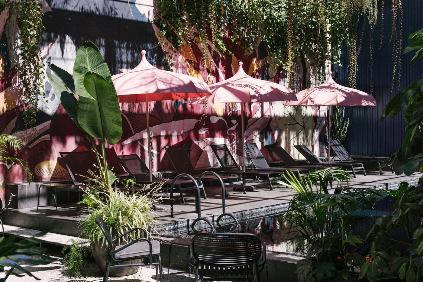 Hotel-Hotel---Member-Of-Design-Hotels-Pool-32