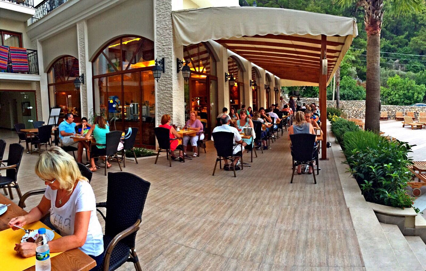 Meril-Hotel-Restaurant-17