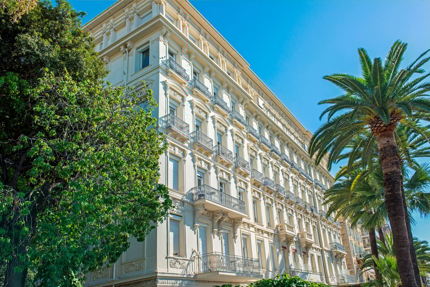 West-End-General-view-3