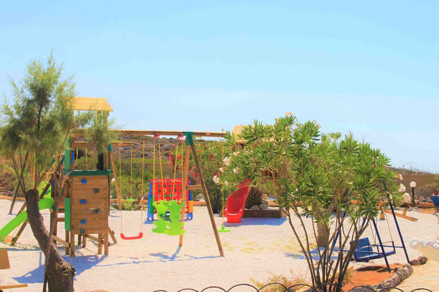 Zorbas-Hotel-Beach-Village-Sports-and-Entertainment-52