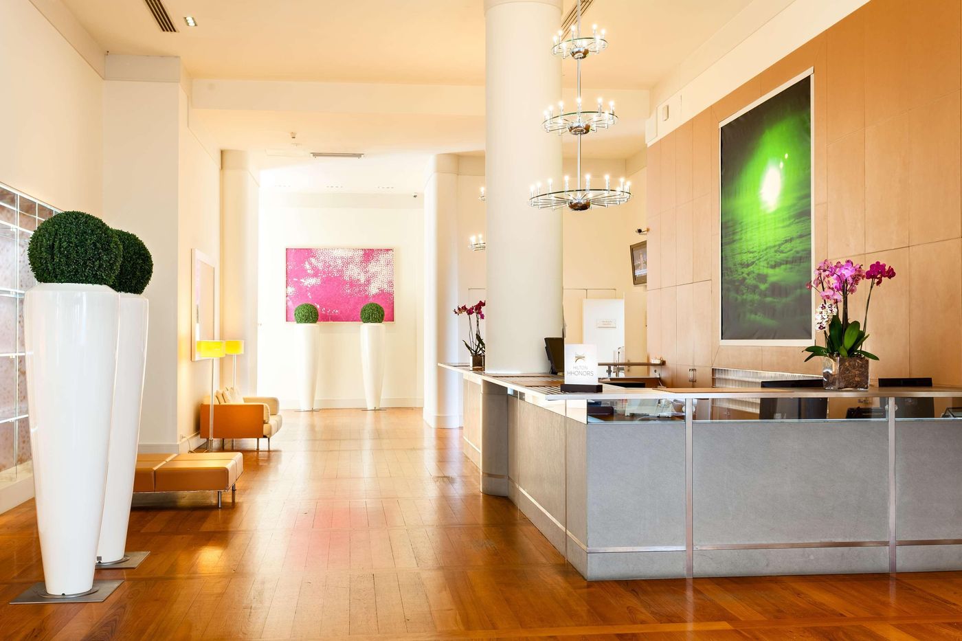 Hilton-Garden-Inn-Florence-Novoli-Lobby-11