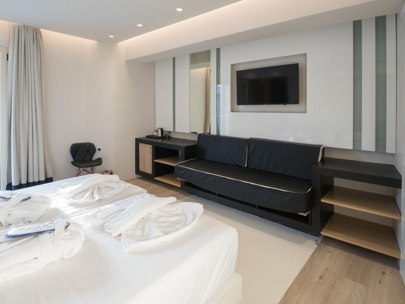 Kahlua Sea View Suites