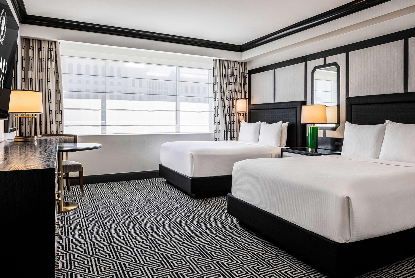 Caesars-Palace-Room-33