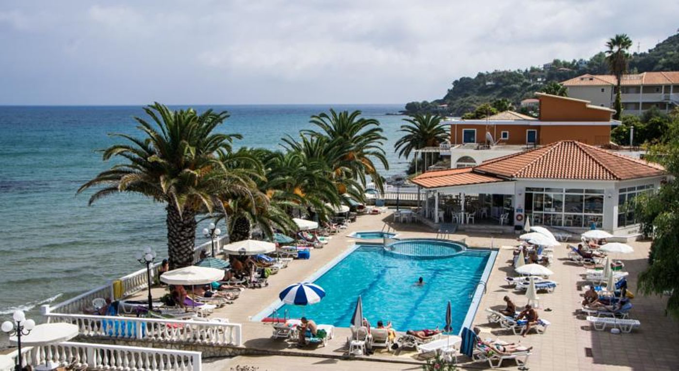 Chryssi Akti - Paradise Beach Hotel
