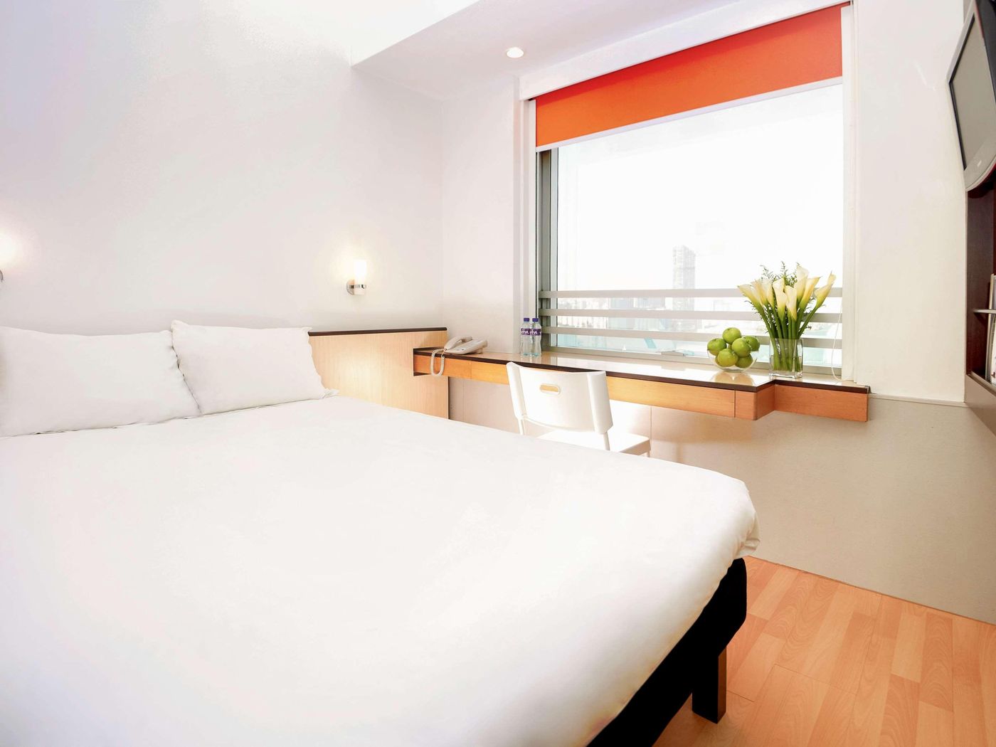 ibis-Hong-Kong-North-Point-Room-11