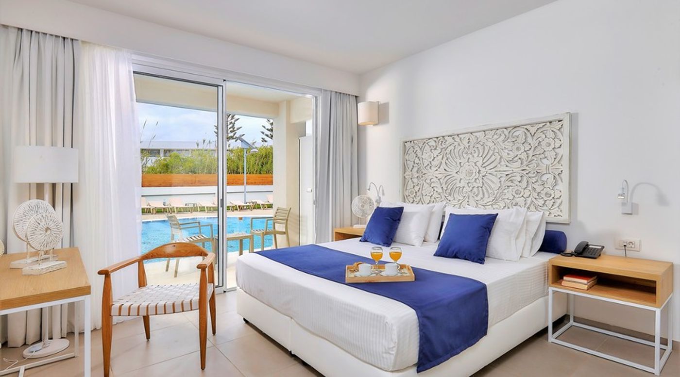 St--Constantin-Hotel-Room-19