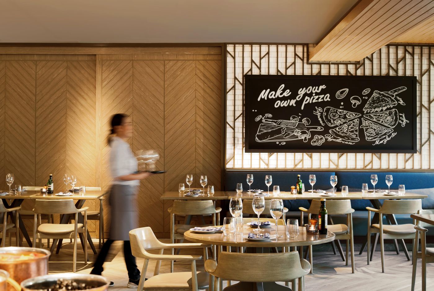 Phuket-Marriott-Resort---Spa--Merlin-Beach-Restaurant-49