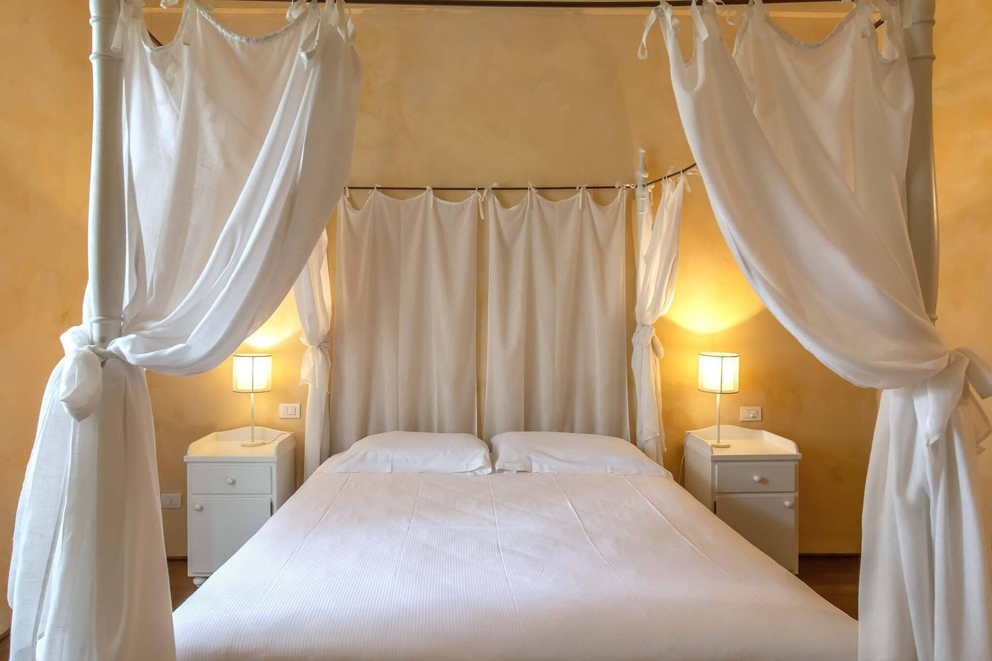 Villa-Cassia-Di-Baccano-Room-17