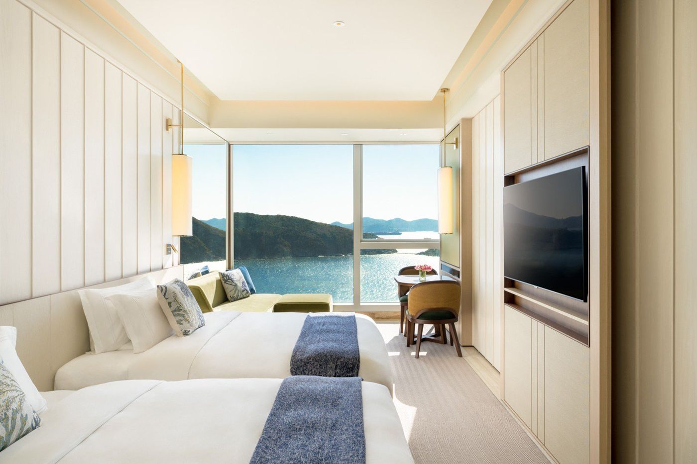 The-Fullerton-Ocean-Park-Hotel-Hong-Kong-Room-18