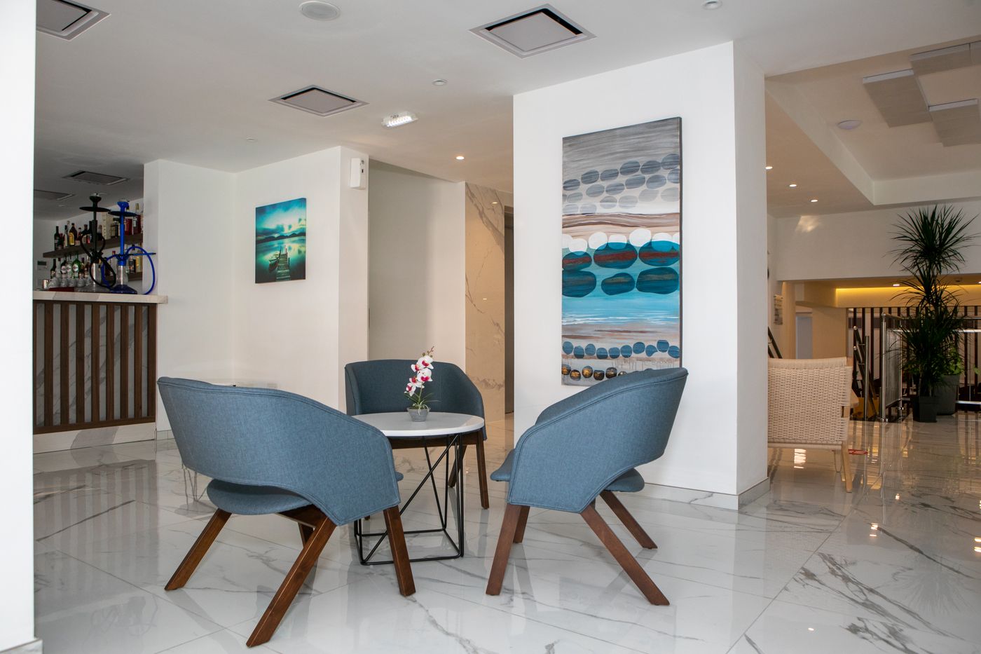 Best-Western-Plus-Larco-Hotel-Bar-35