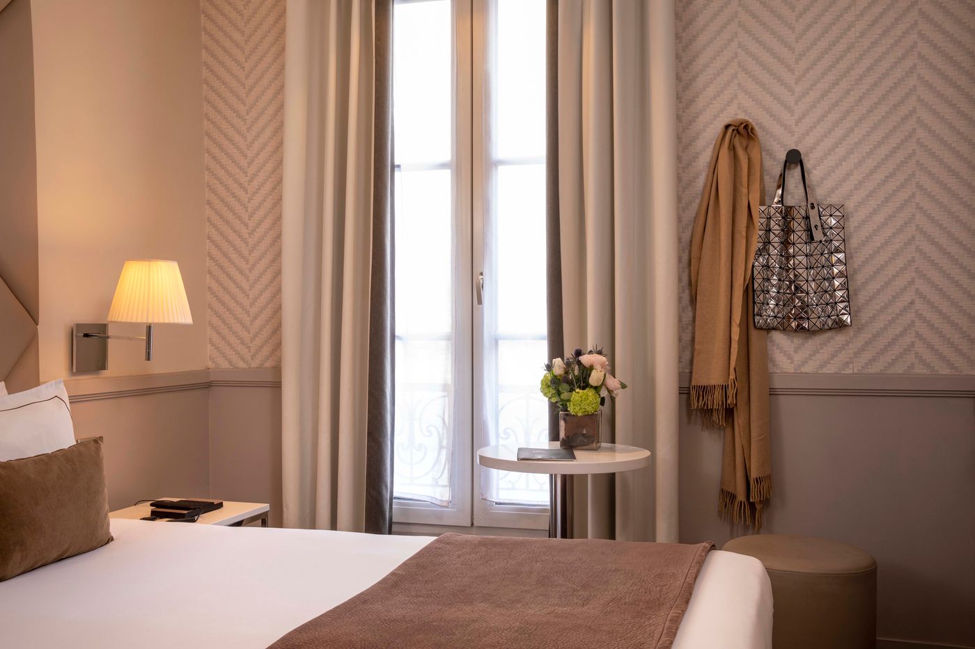 Longchamp-Elysees-Room-21