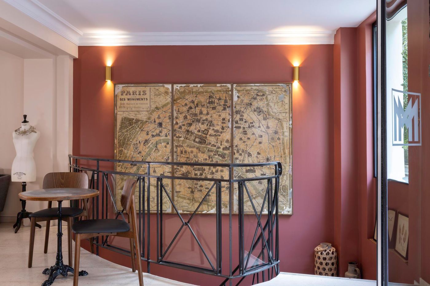 Maxim-Quartier-Latin-Lobby-18