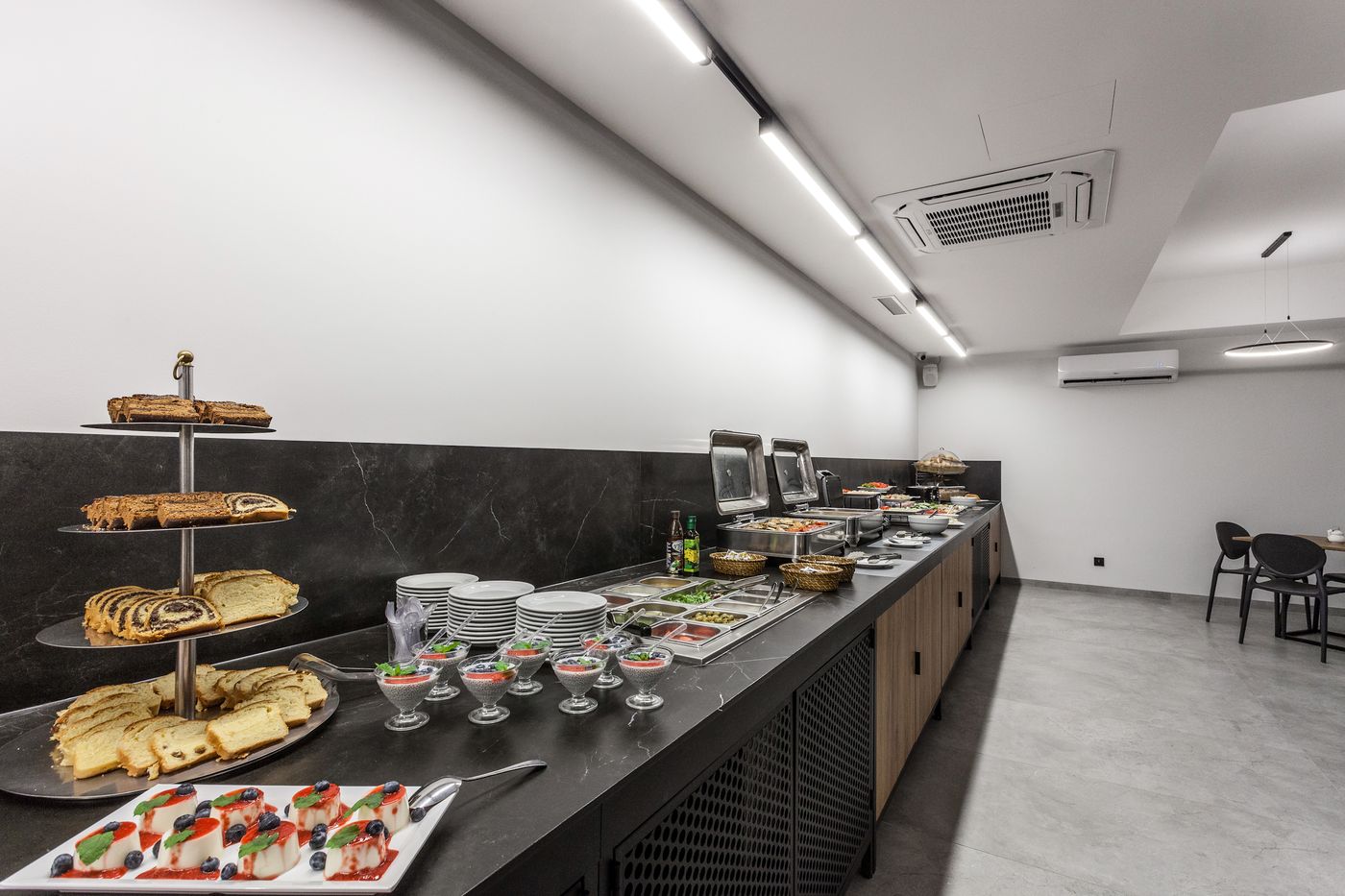 Alexander-Restaurant-34