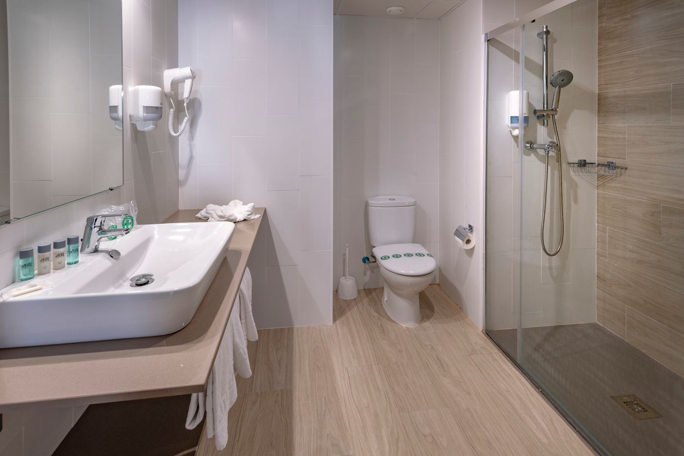 4R-Miramar-Calafell-Room-15