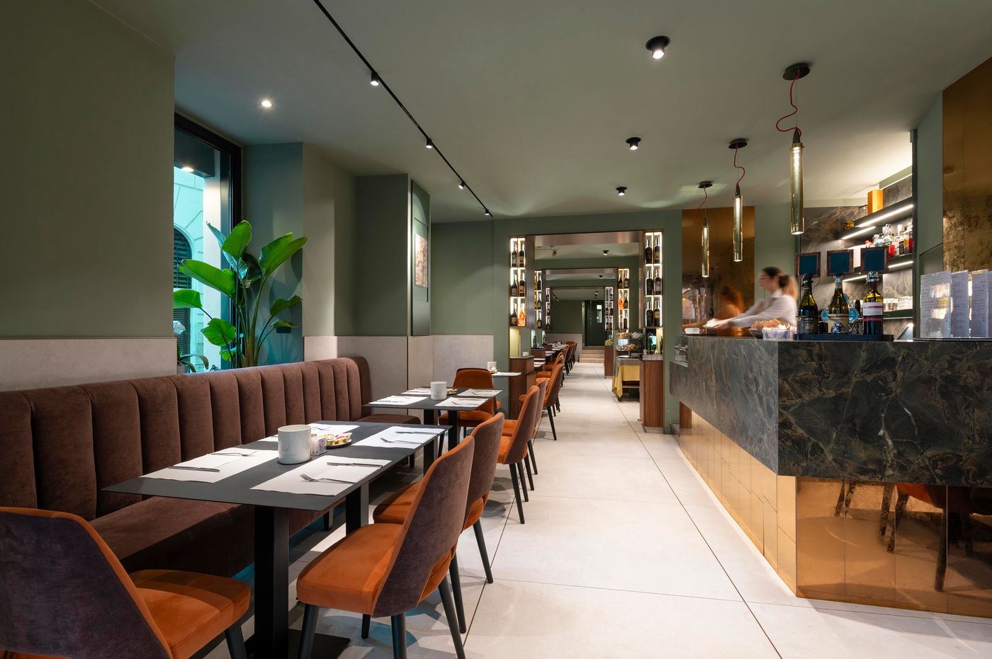 Hiberia-Restaurant-14