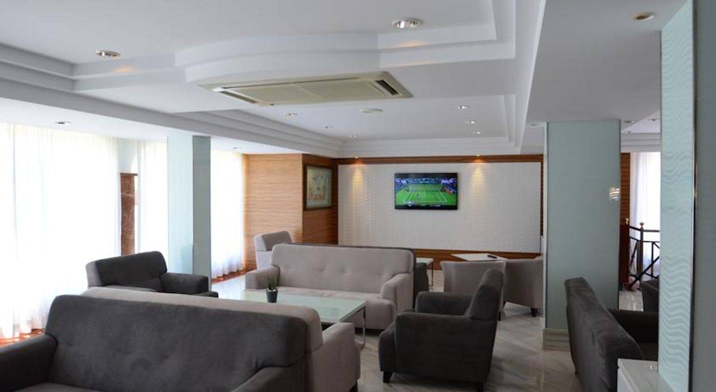 Hotel and Apartments Vista Park