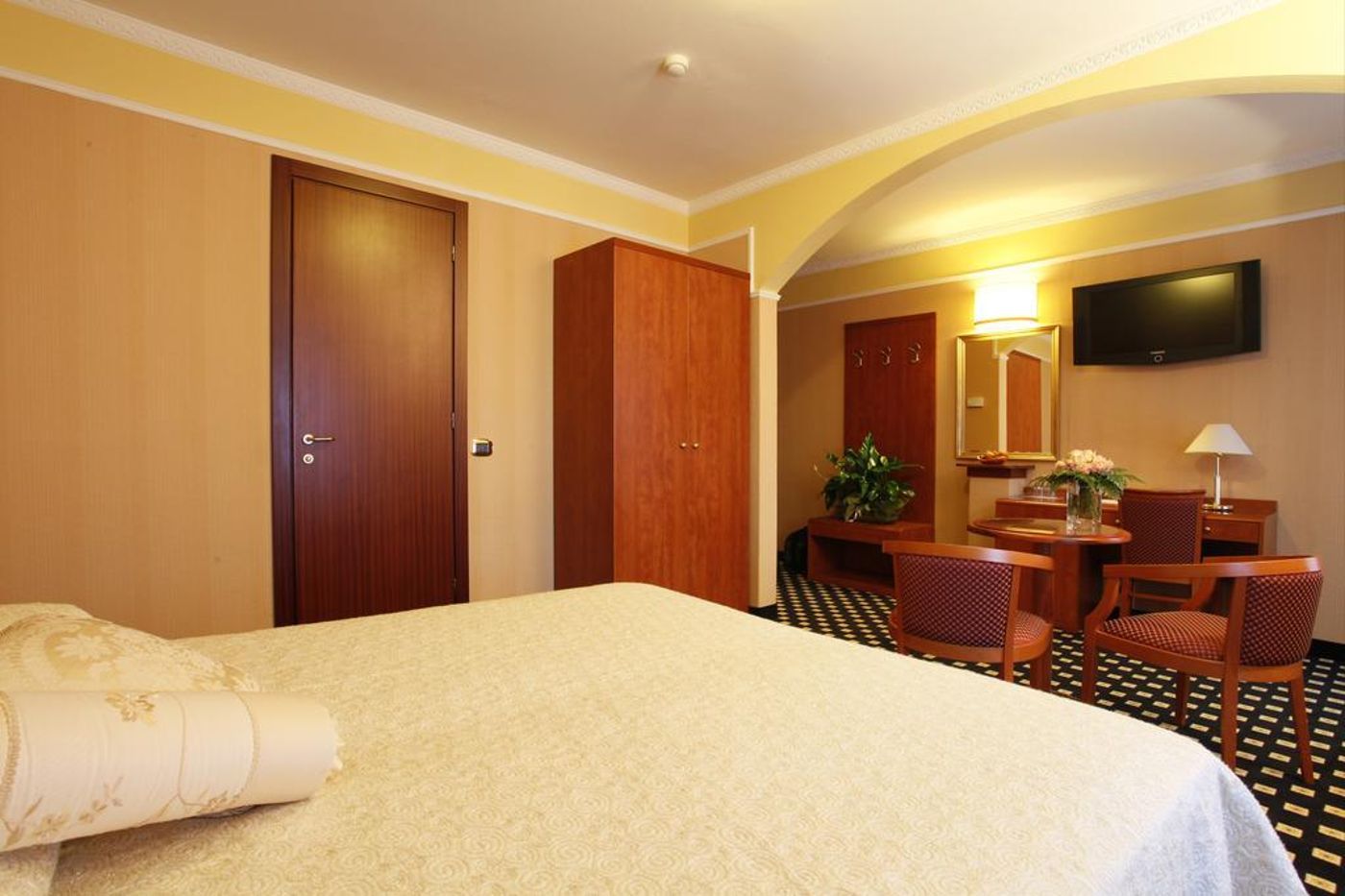 Puccini-Hotel-General-view-7