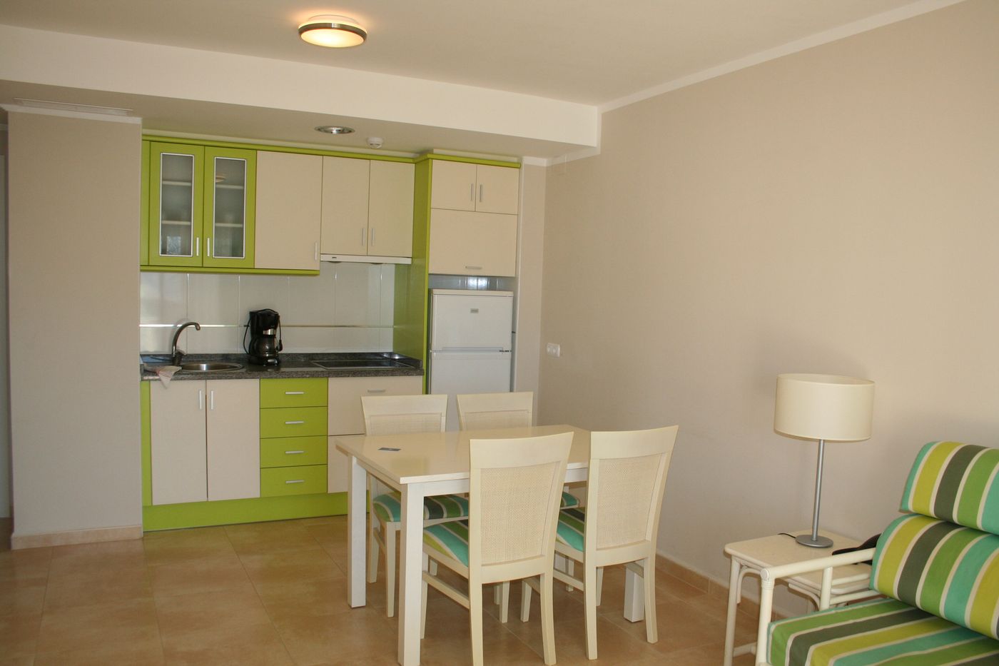 Esmeralda-Suites-Apartments-Room-7