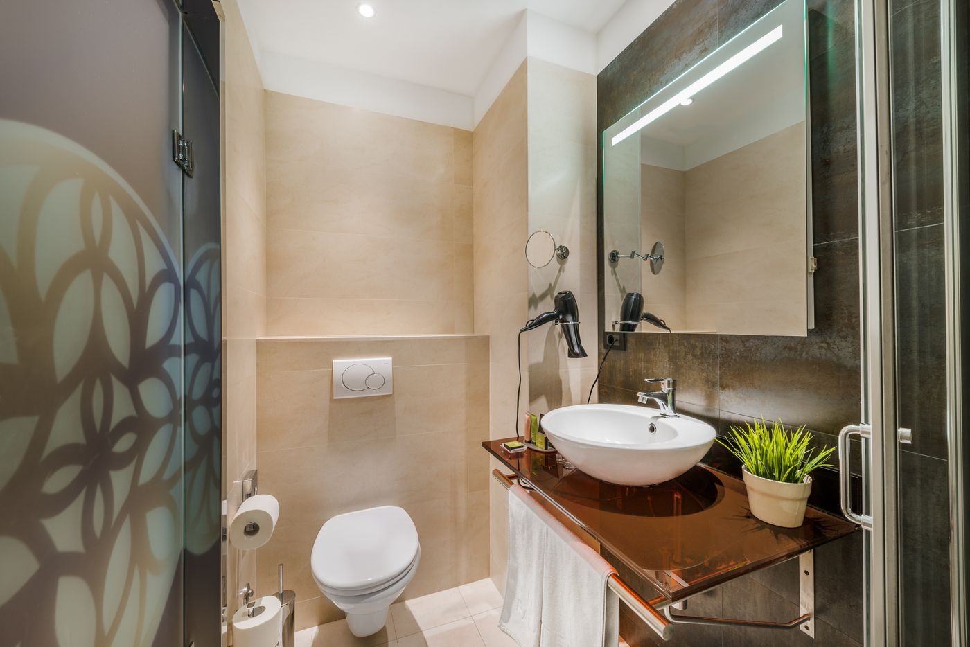 Ikonik-Parlament-Room-22