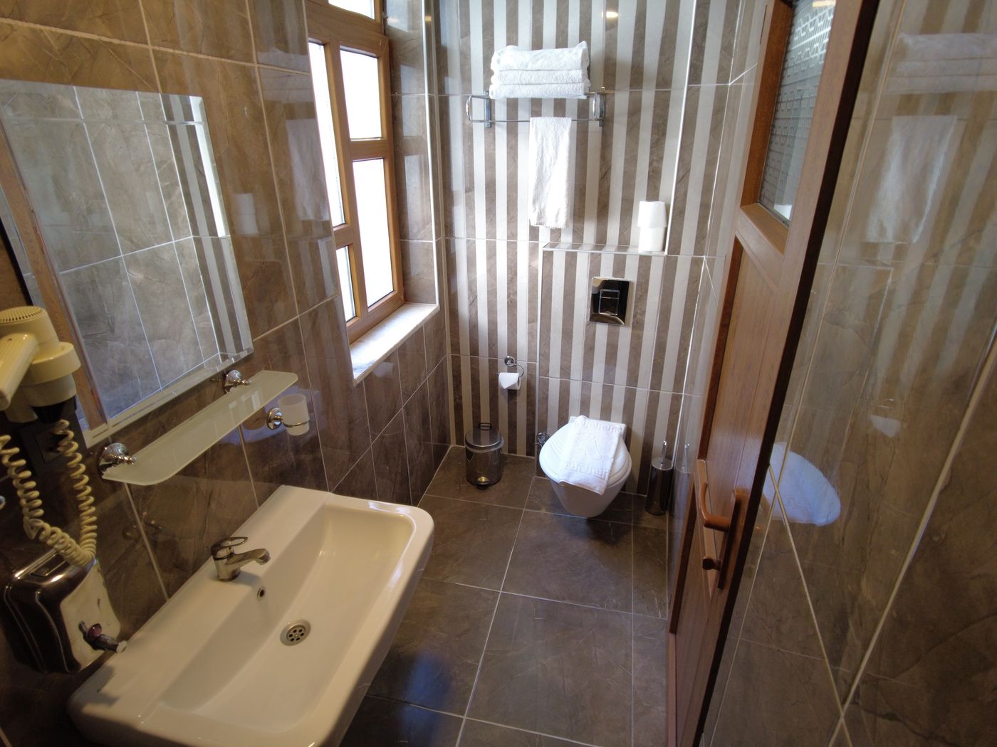 Oscar-Boutique-Hotel-Room-45