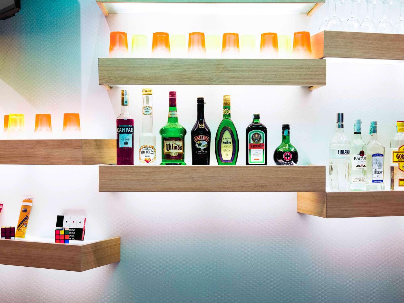 ibis-Styles-Budapest-Center-Bar-7