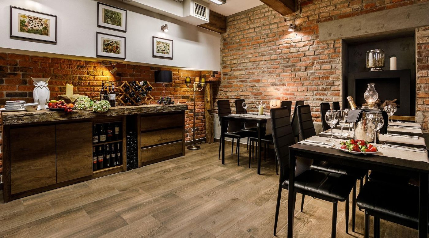 Art---Garden-Residence-Restaurant-12