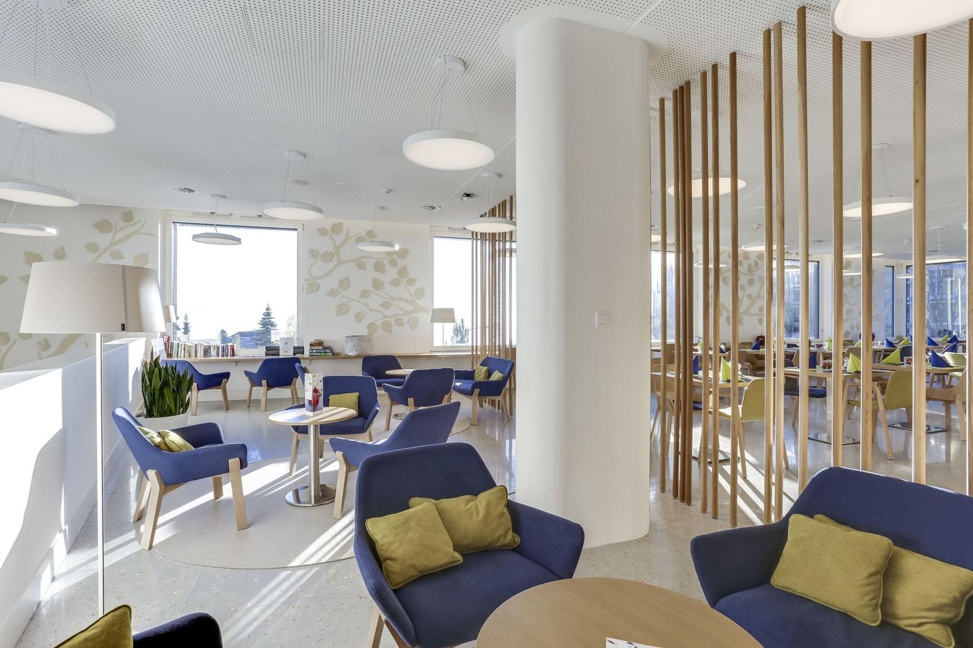 Des Patients-Switzerland-Lausanne-Lobby-10