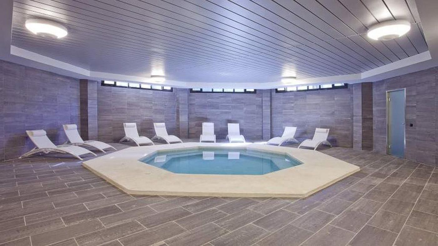 Mimosas-Banus-Pool-29