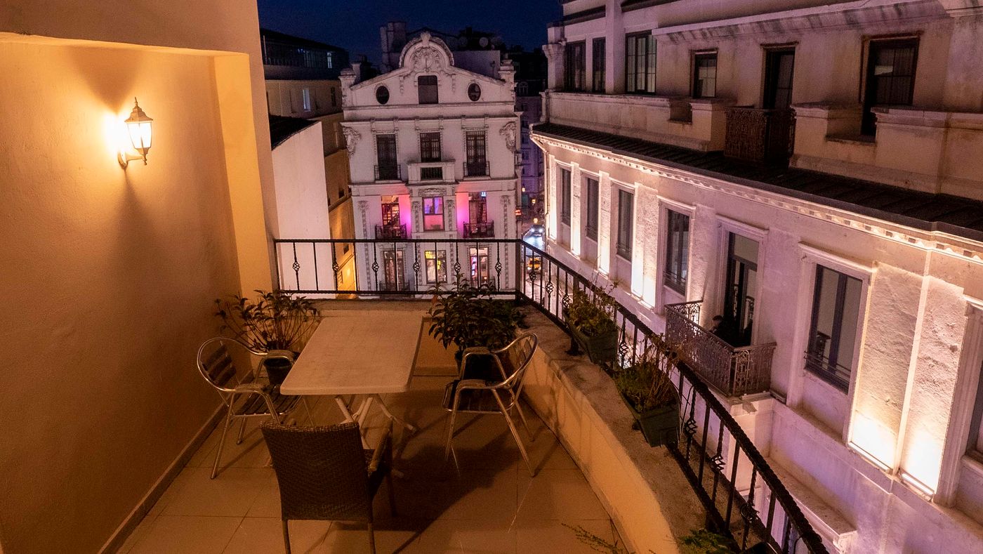 Mara Istanbul-Turkey-Istanbul-Terrace-9