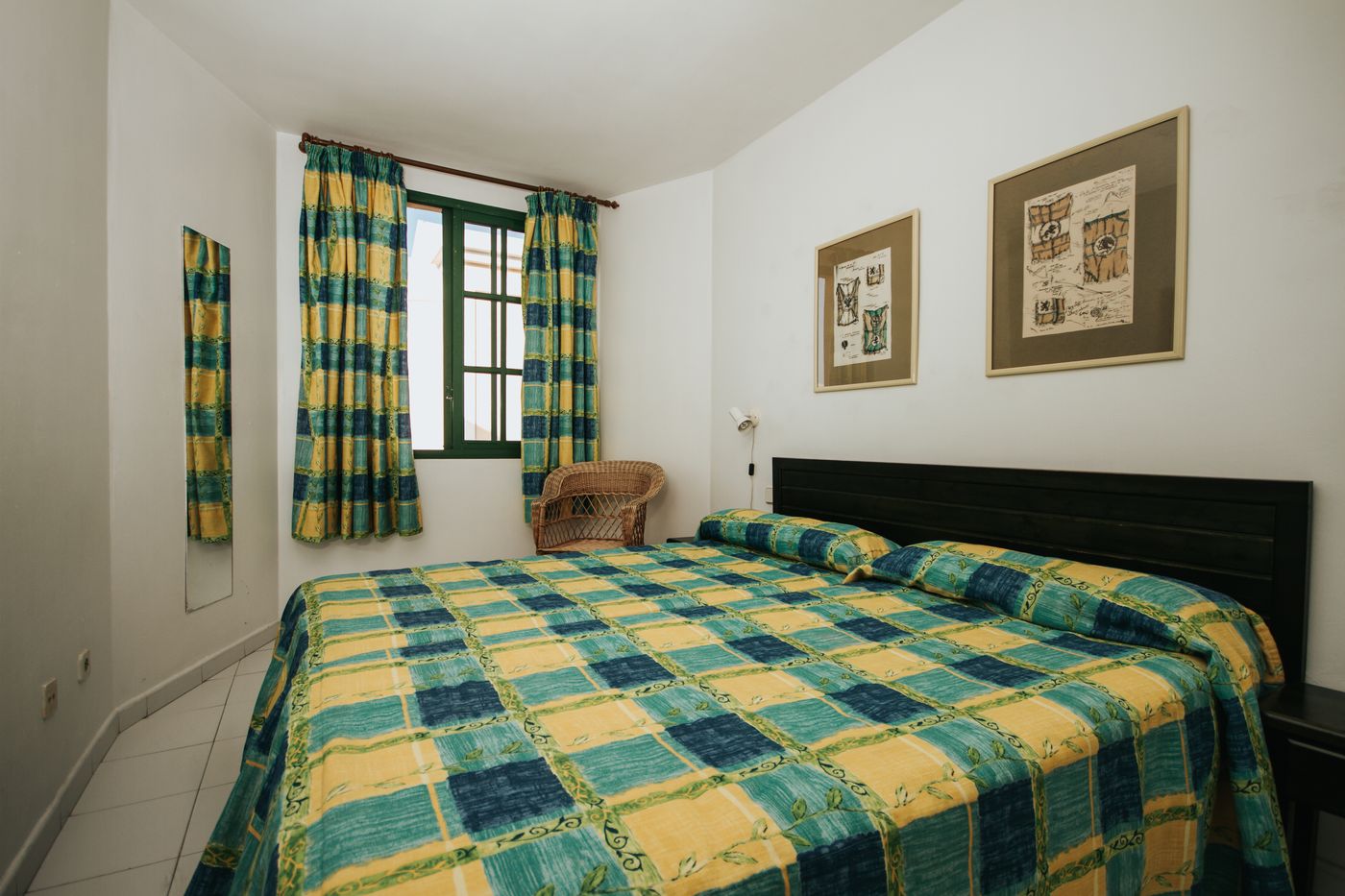 Sun-s-Gardens-Room-16