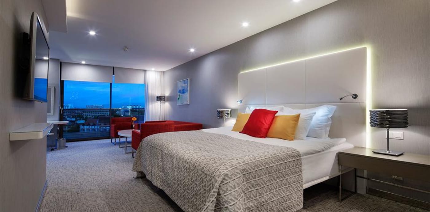 The-Sense-De-Luxe-Hotel-Room-20