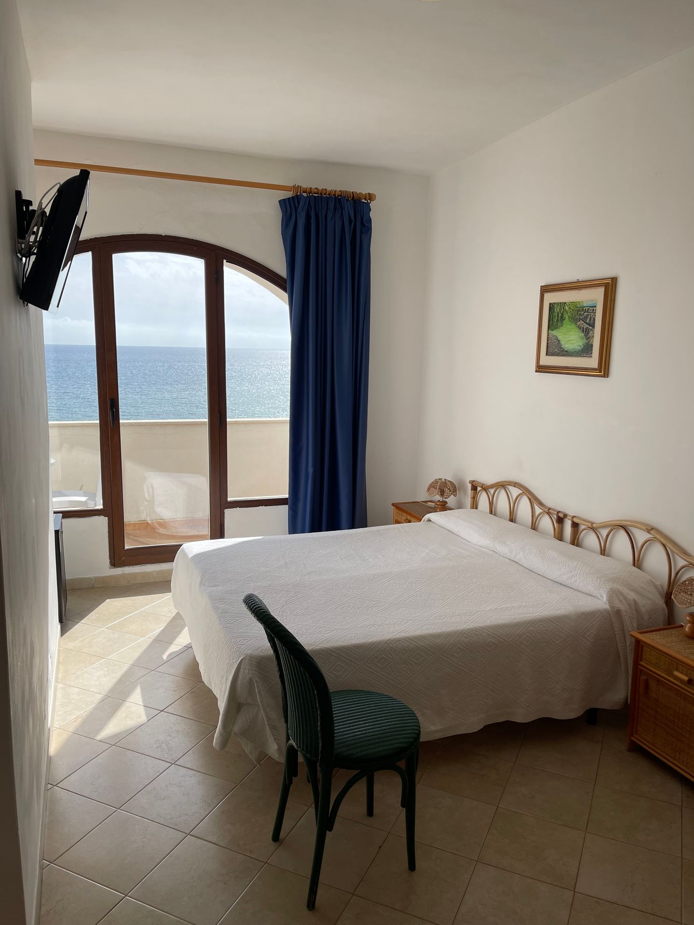 Hotel-Miramare-Garzia-Room-7