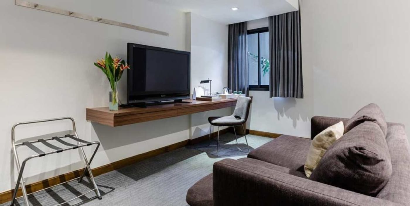 S33-Compact-Sukhumvit-Hotel-Room-16