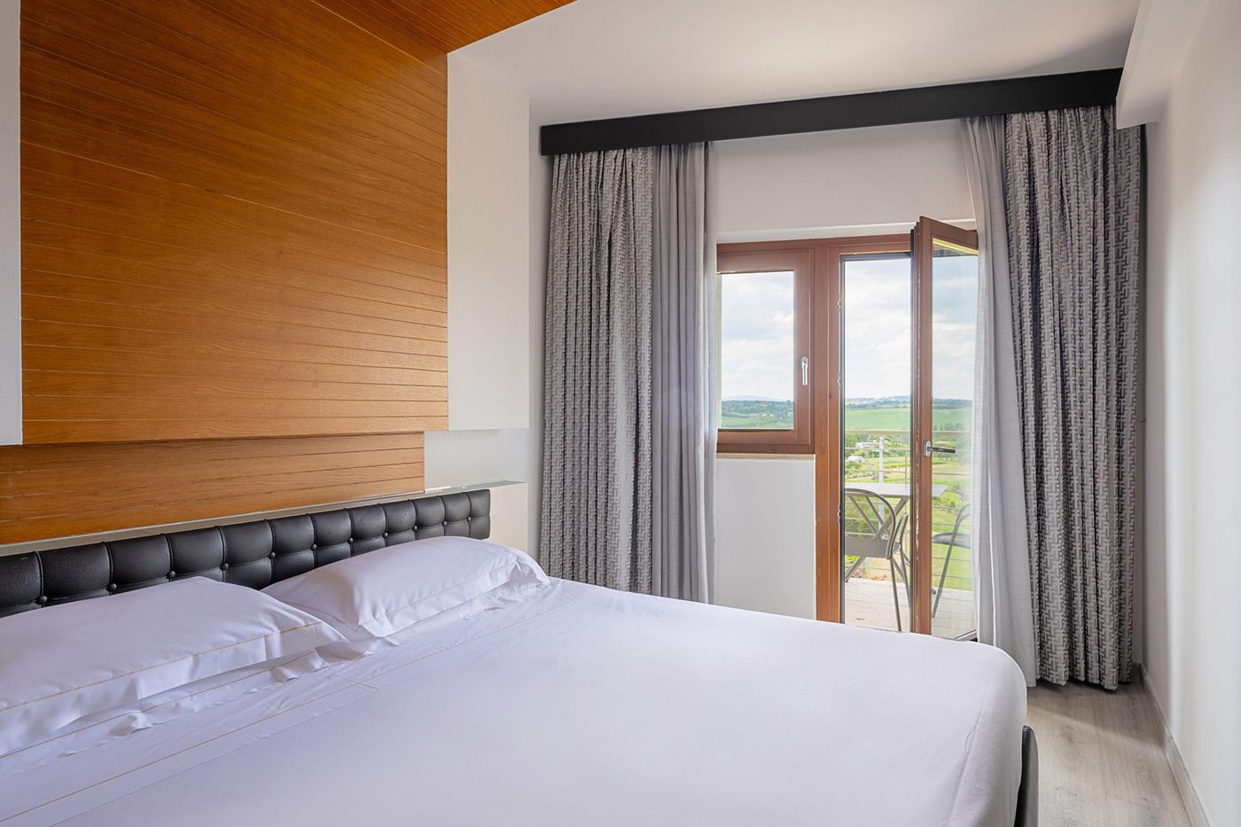 Precise-House-Montaperti-Siena-Room-8